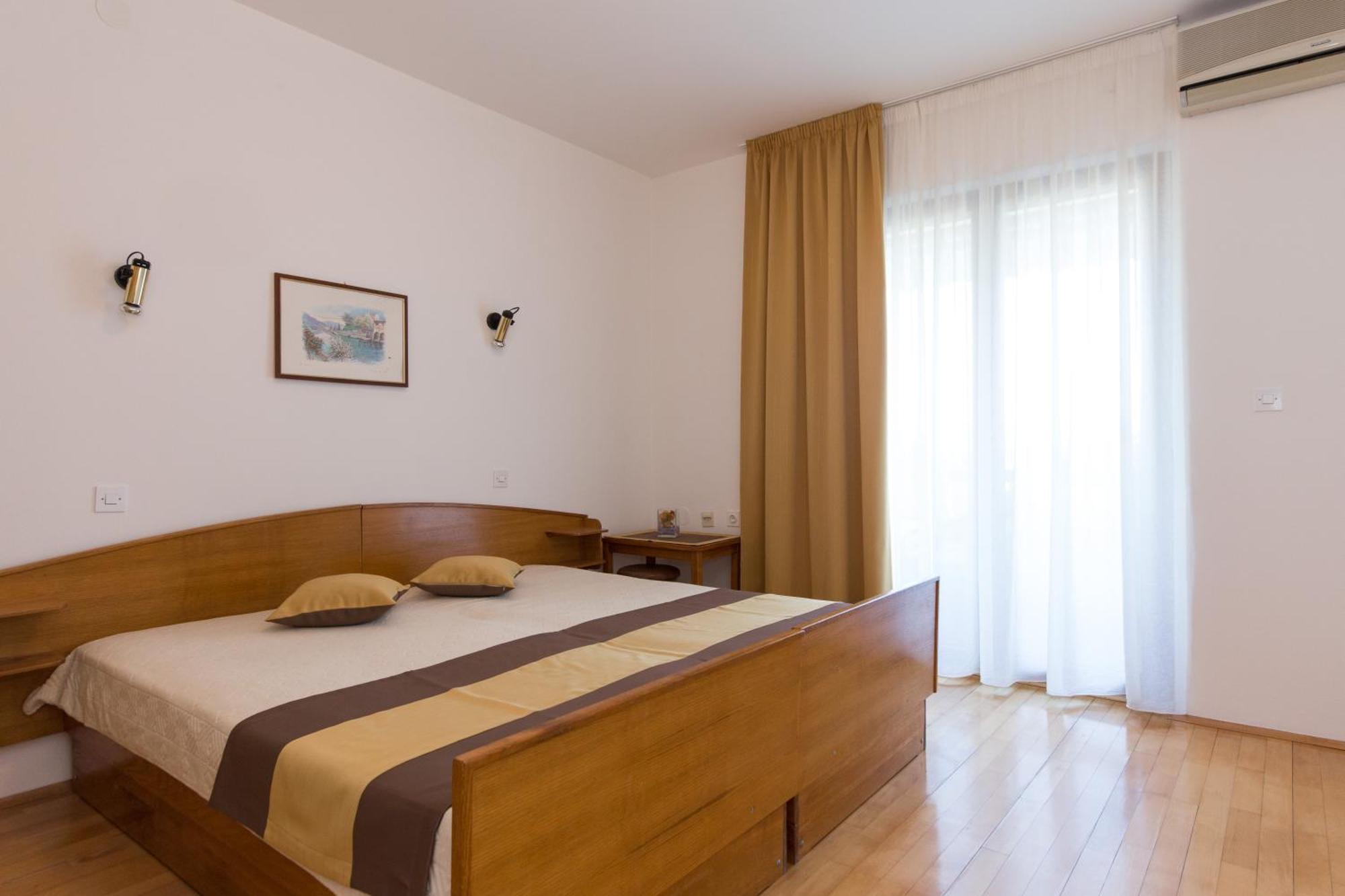 קרק Apartment & Room Dinka, Krk חדר תמונה