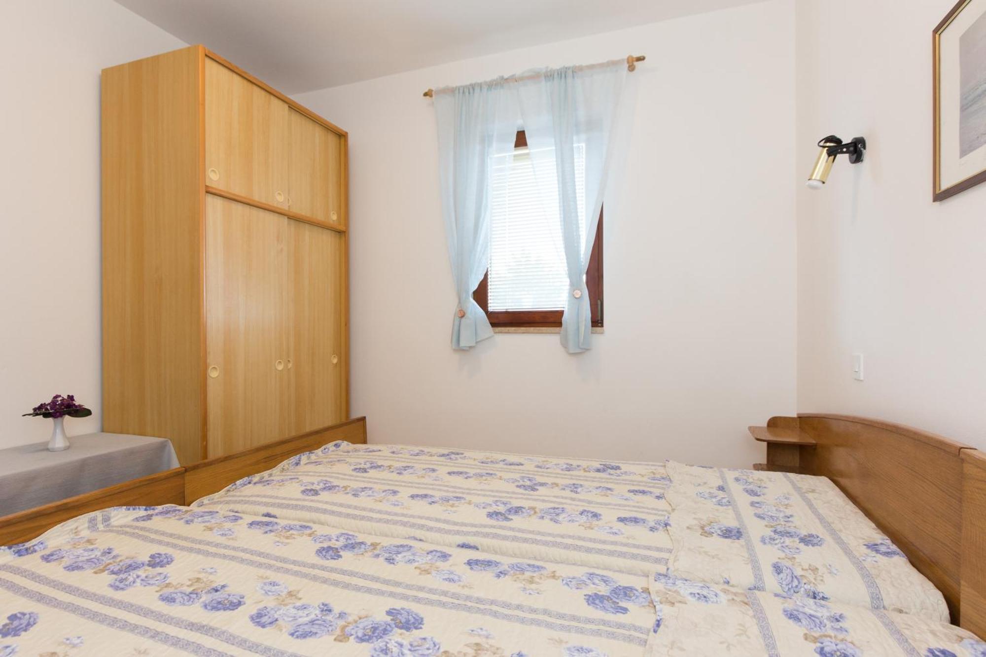 קרק Apartment & Room Dinka, Krk חדר תמונה